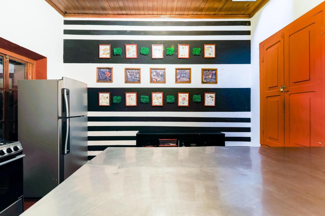 Capsule Hostel Гватемала Экстерьер фото