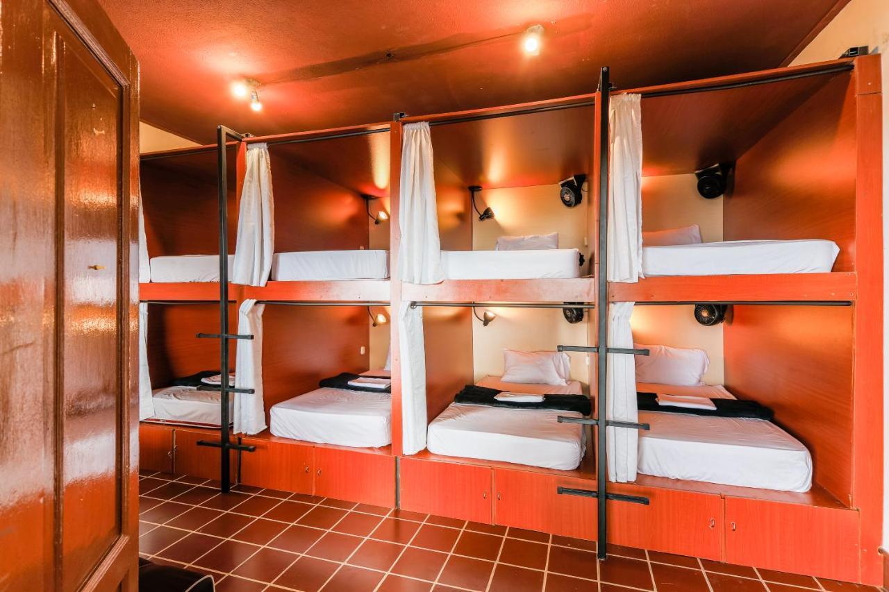 Capsule Hostel Гватемала Экстерьер фото