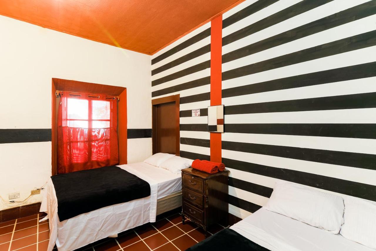 Capsule Hostel Гватемала Экстерьер фото